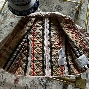 Children’s Burberry coat in excellent t condition.